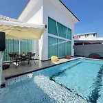 Siam-Cityhouse Pattaya Luxury Pool Villa-Jacuzzi- Walking St 10Min